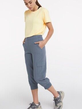 Cropped Cargo Capris in Slate Blue - Women's Active Fit
